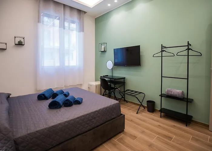 Pokoj s manželskou postelí velikosti queen